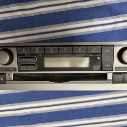 Honda AM/FM Radio CD Player