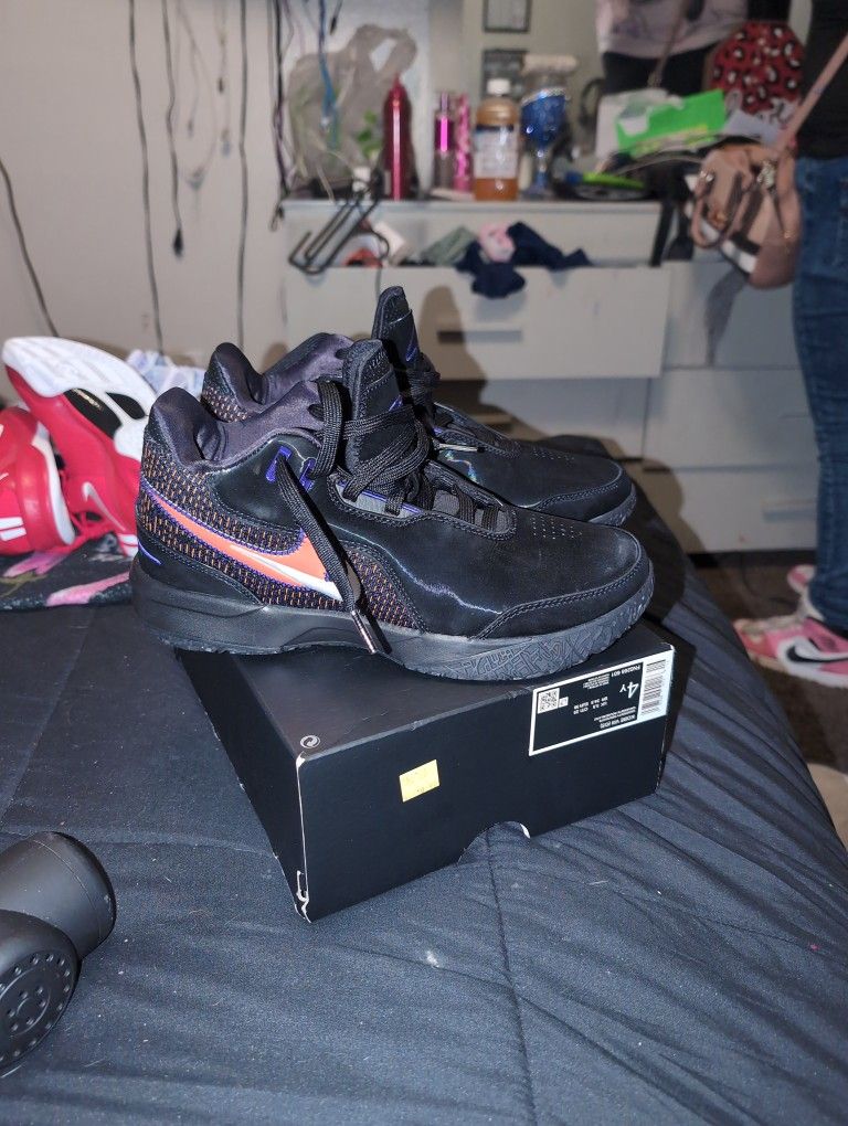 Nike Shoes Fresh From The Outlet $100