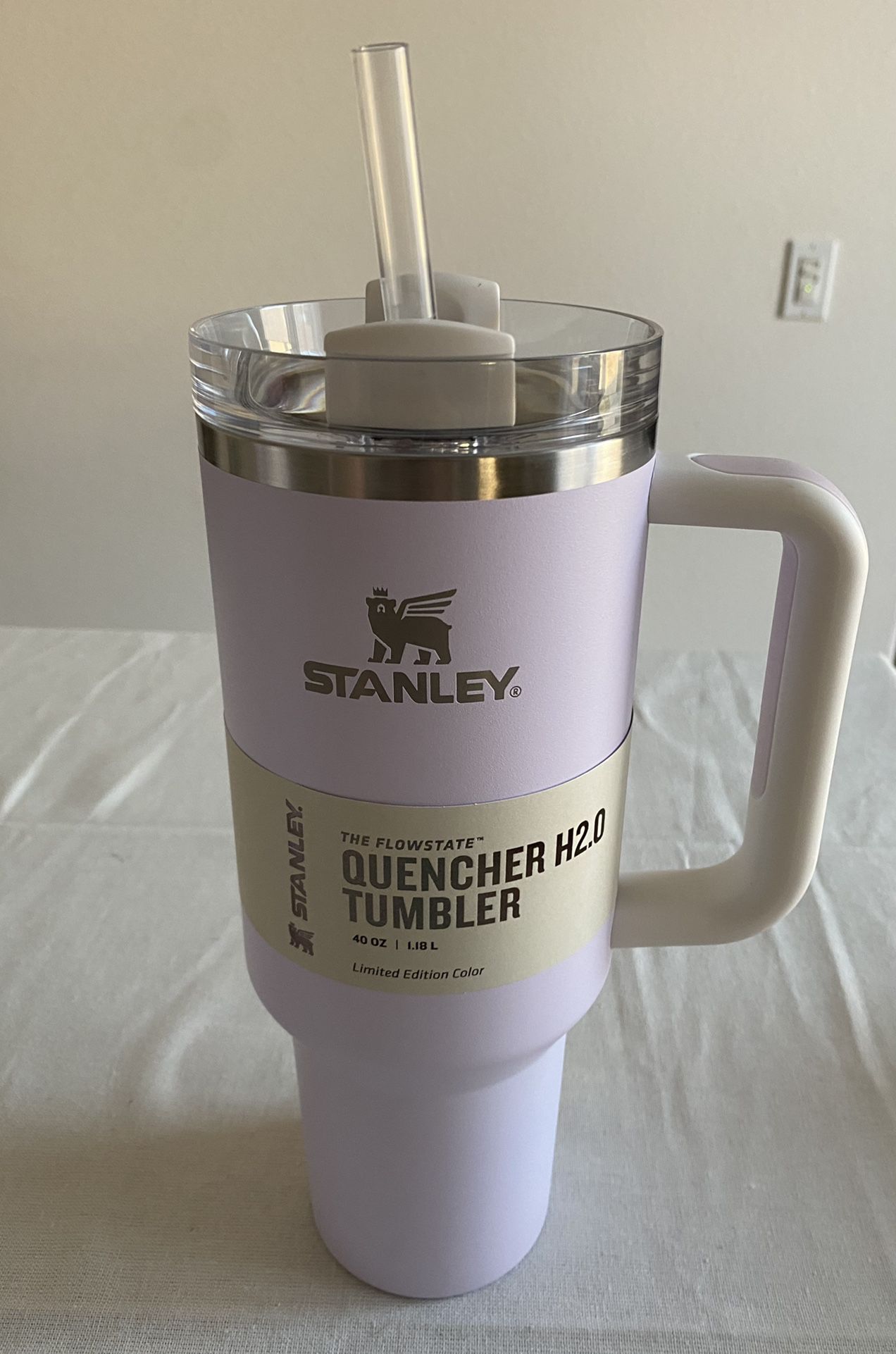 Stanley Quencher H2.0 Limited Color Wisteria