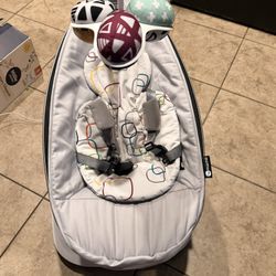 Mamaroo 4moms swing