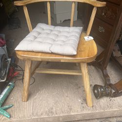 a nice Ranch Oak Chair seat is 17 inches tall