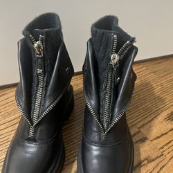 Sam Edelman Black leather And Knit Bootie Size Us 6  NWT 