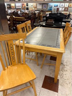 Blonde Dining Table w/Tile Inlay & 5 Chairs