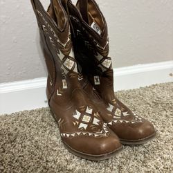 Dingo woman boots 8.5