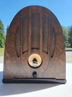 1937 Philco 37-84 Cathedral Tube Radio – Fully Restored & Working
