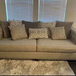 Loveseat & Sofa