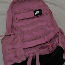 pink nike backpack 