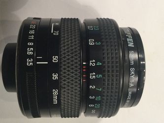 Tamron 28-70 Zoom Lens