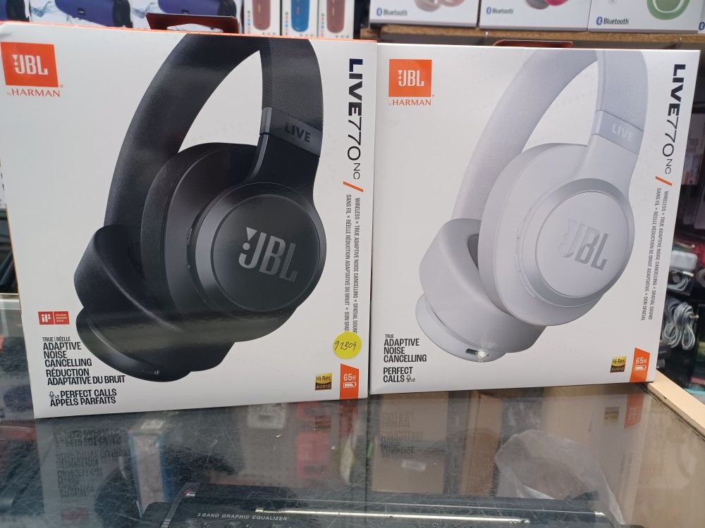 JBL Bluetooth Headphones 🎧 Live 770NC. Brand New