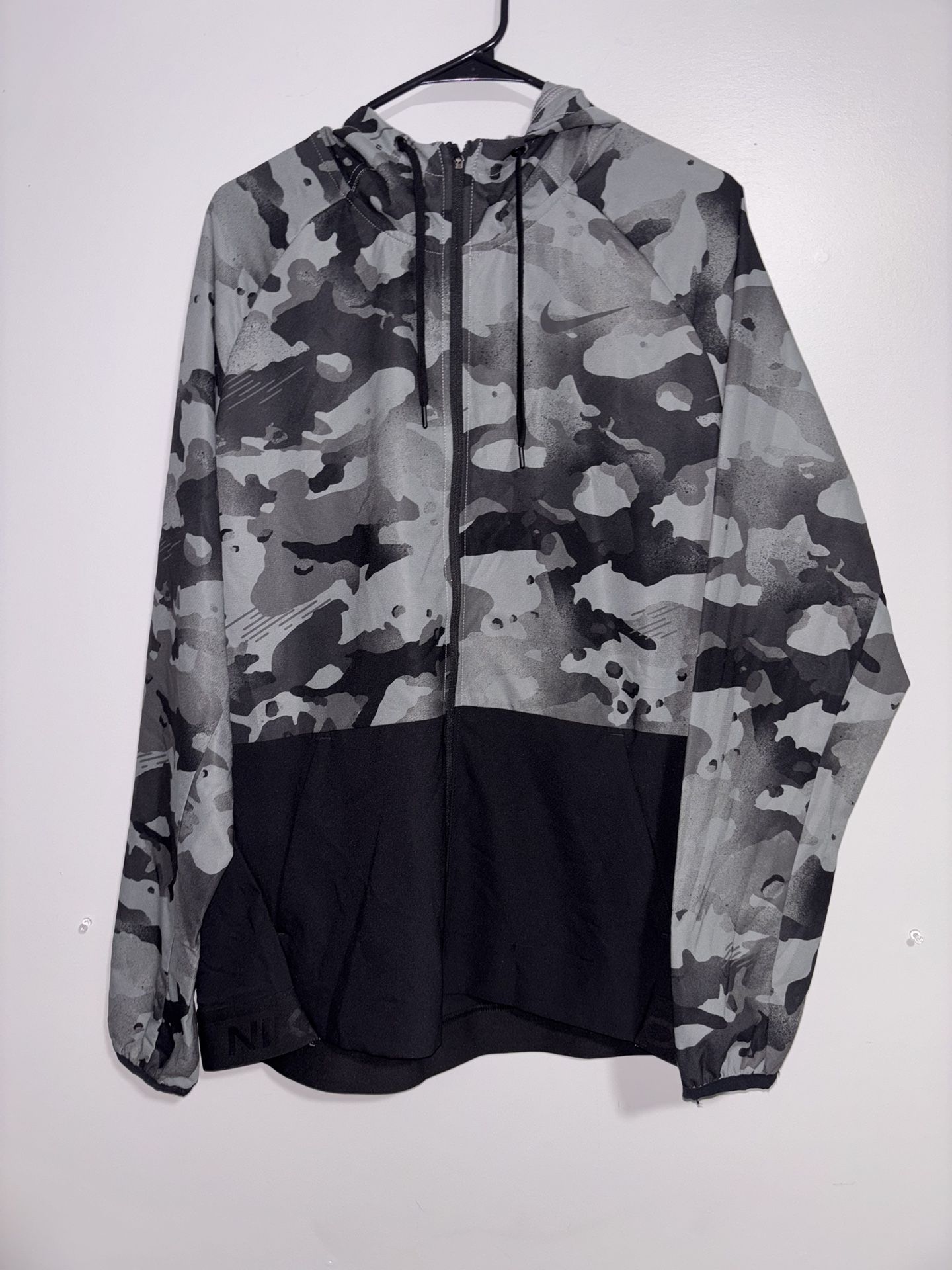 RARE Nike Pro Dri Fit Camouflage Hoodie Windbreaker Full Zip CU4042-010 Mens XL