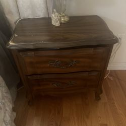 Old Fashion Bedroom Set - Queen