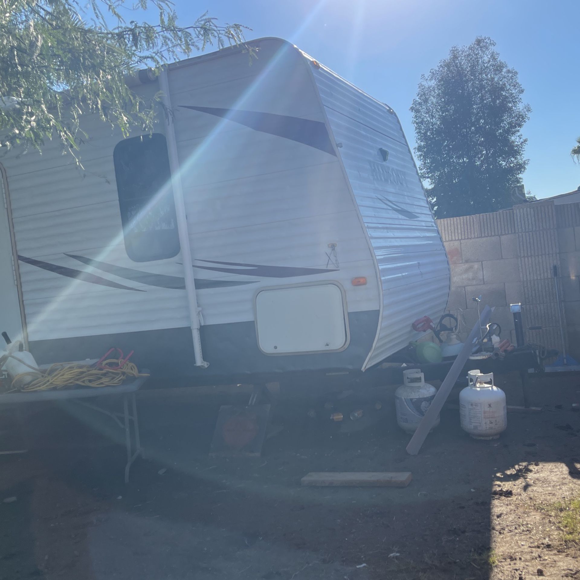 Hideout Camping Van 