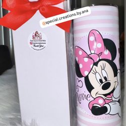 Tumblr cup personalized with pictures in the back 😊