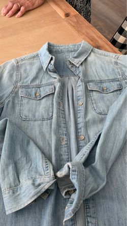 Girl Gap Denim Shirt Size Medium (8)
