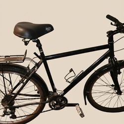 2006? Marin Urban Series chromoly city commuter hybrid bike bicycle 18.5 Inch black Muirwood

Great Urban series commuter bike from the Marin