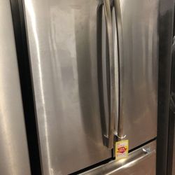 GE Refrigerator Appliance 4F U