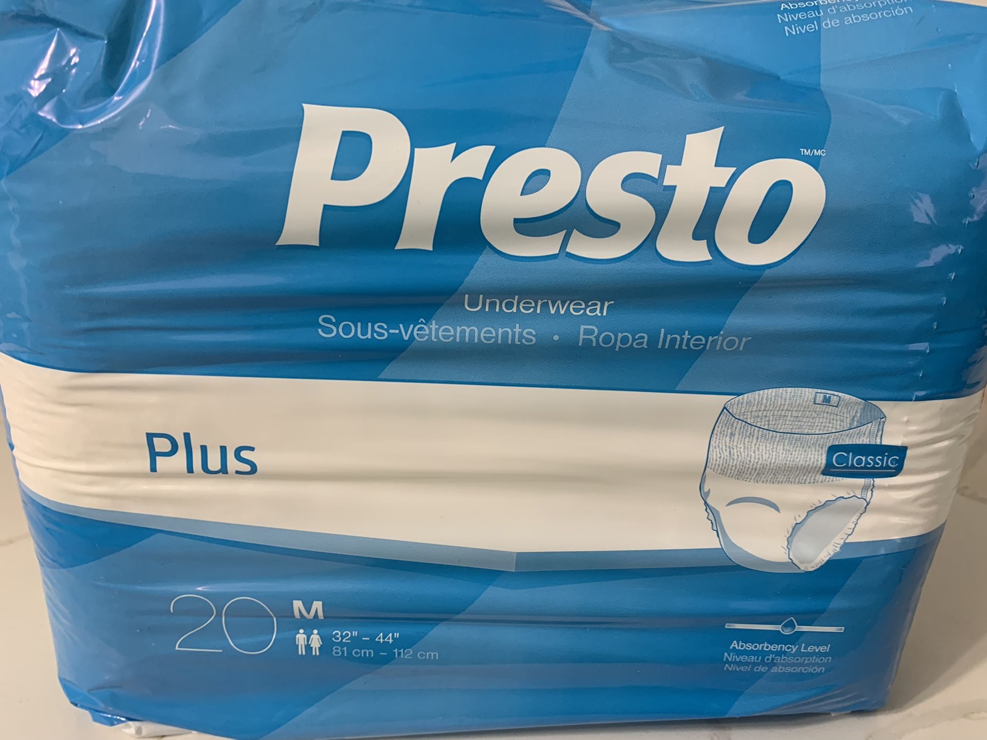 2 Paquete De Pampers $8 Cada Uno