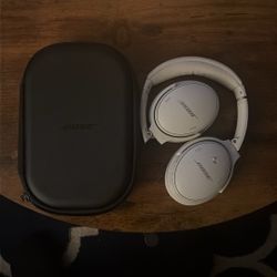 Bose Quiet Comfort Bluetooth Noise Cancellation Headphones 