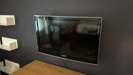 32” Samsung TV