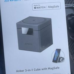 Anker 3 In 1 Cube , Adjustable Phone Charging Surface With Magsafe For 🍎🍏 Watch, Phone And Pods