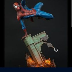 Spiderman  Statue