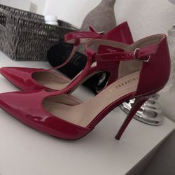 New Fashion Nova Pumps Size 7.5    $20