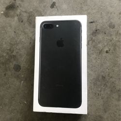 I-phone 7plus Carrier unlocked 128 gig black