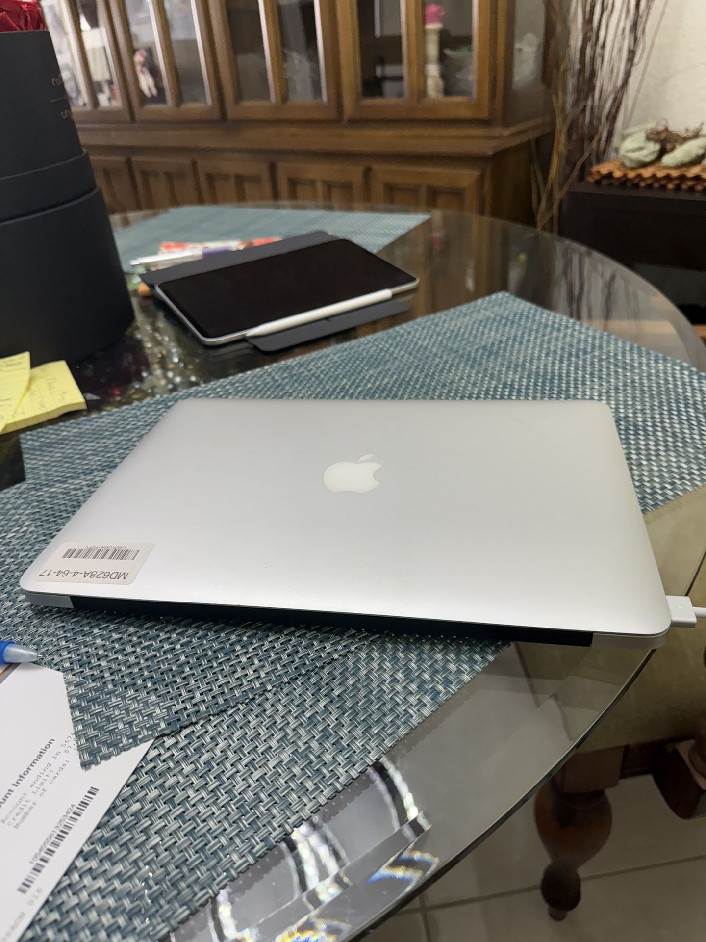 Apple Mac Air Laptop