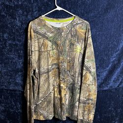 Realtree camo long sleeve shirt 