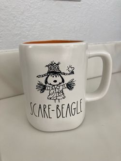 Snoopy Scare Beagle Halloween Mug