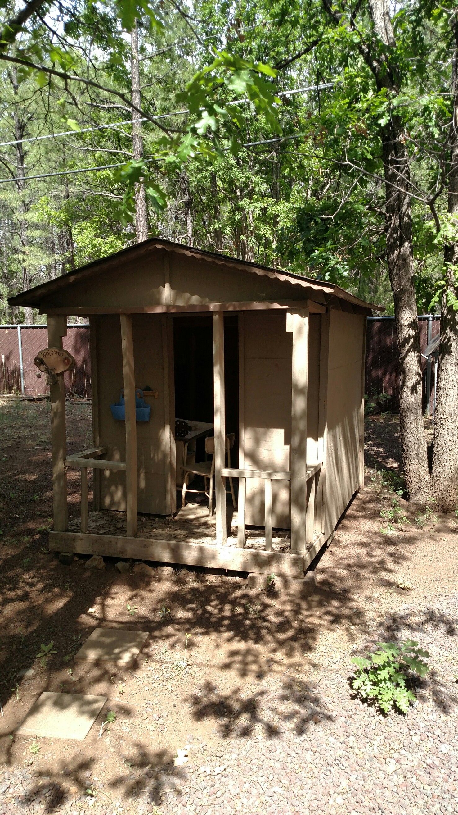 Play house. Kids are grown. Grand kids are grown. Time to get rid of the play house. Very sturdy. Will take a few strong guys to move.