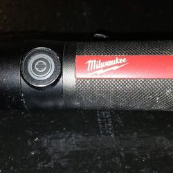 Milwaukee Rechargeable Flash Light