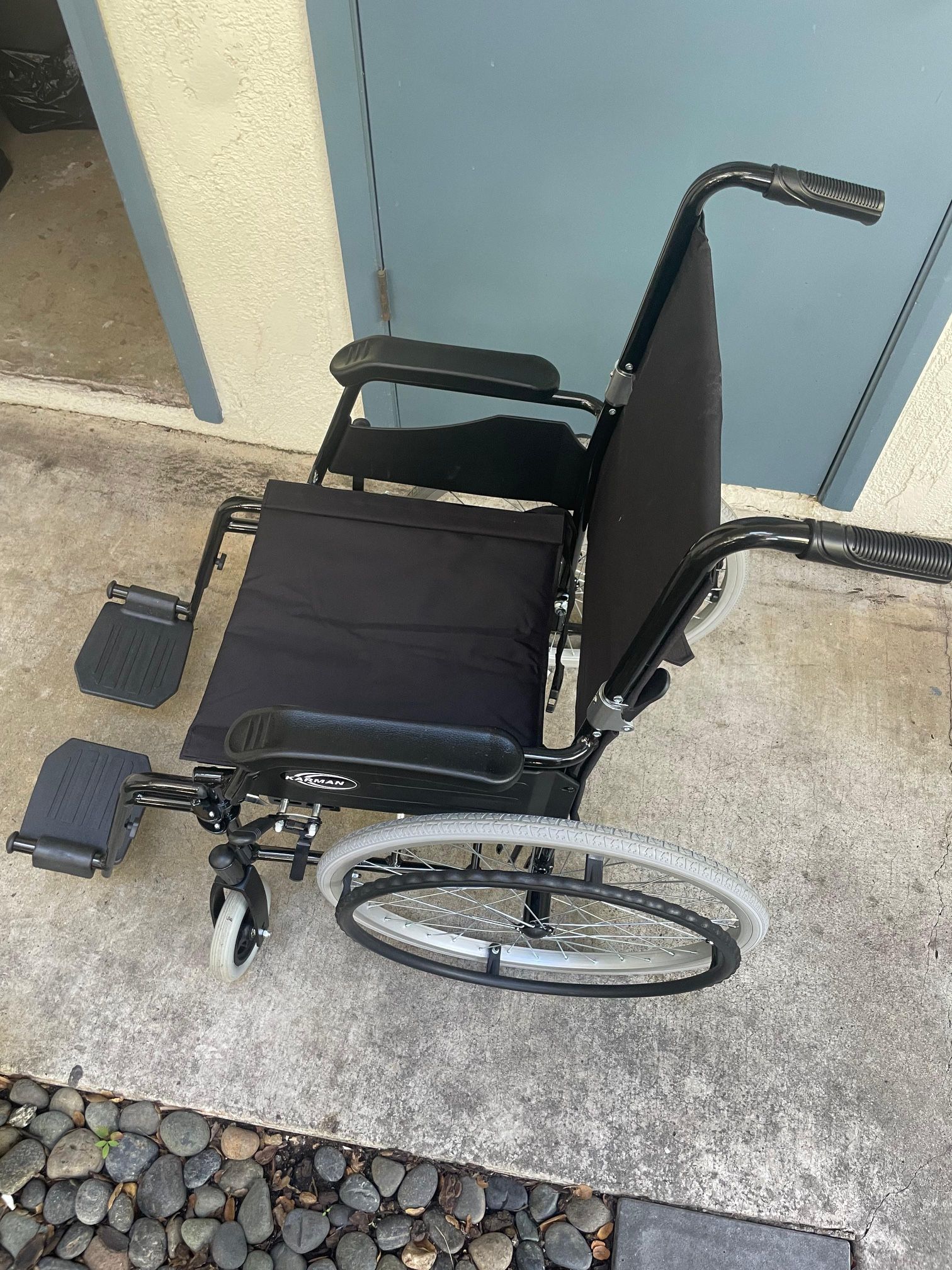 Karman 24 pounds LT-980 Ultra Lightweight Wheelchair Black