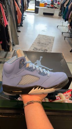 JORDAN 5 UNC SIZE 10 BRAND NEW