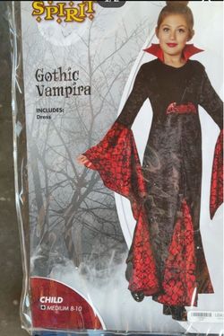 Gothic vampire Halloween costume