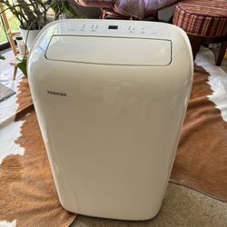 Toshiba Portable A/C RAC-PD1211CRU