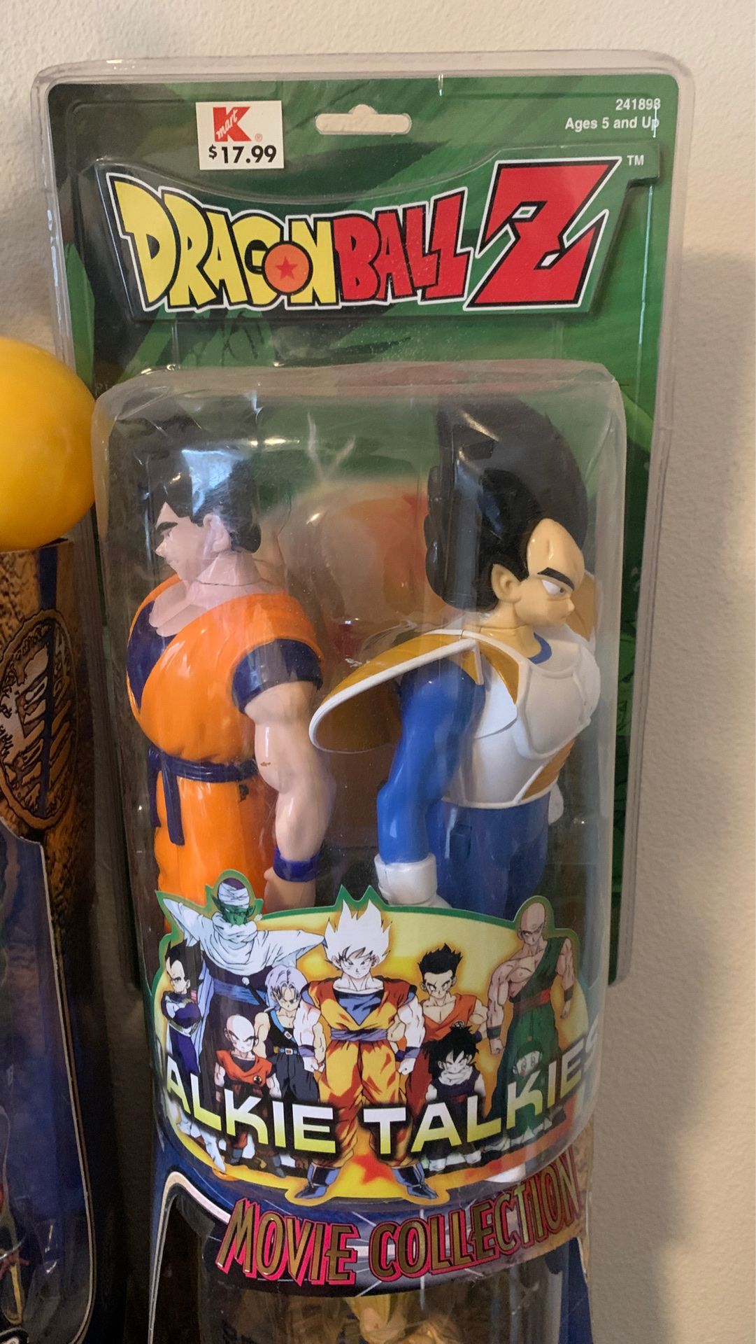 Old dragon ball z goku and vegeta Walkie talkies