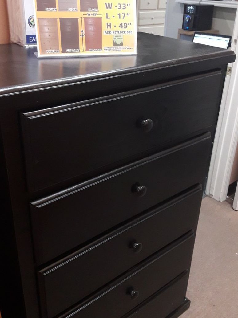 New Solid Pinewood Dresser Very Spacious