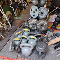 SELLING  :  RUBBER  &  STEEL  DUMBBELLS   •  BUMPER PLATES  •  BATTLE  ROPES •  WALL  BALLS •  SLAM  BALLS  •  5-6-7 FOOT  BARS  •  EZ CURL BARS  •WEI