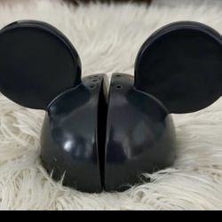 NWOT Vintage Rare Mickey Mouse Ears Treasure Craft Salt & Pepper Shakers