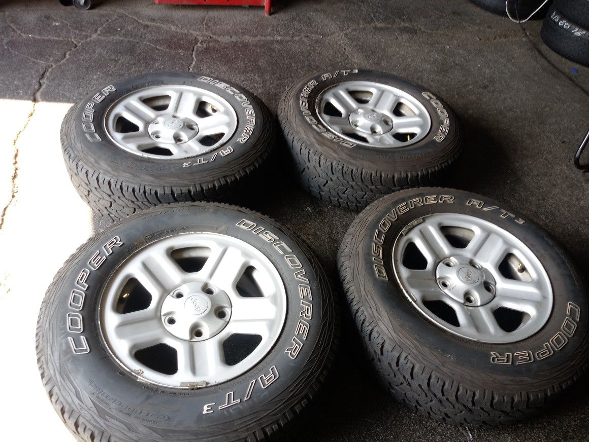 4 wheels end tires jeep ROUGH COUNTRY 5 lug rin 16