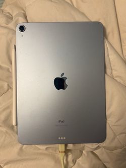 blue ipad air 4th gen 64 gb +apple pencil