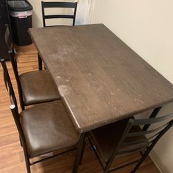 Table + 4 Chairs