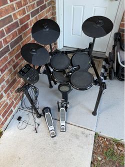 Alesis drum set