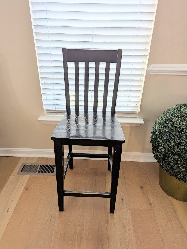 24 in Counter Height Stool