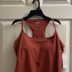 Brand New Ribbed Soft Sculpt Workout Top Size XL 