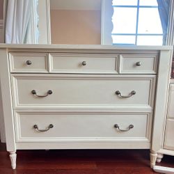 Pottery barn Kids Dresser