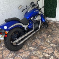Suzuki Boulevard