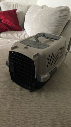 Pet carrier