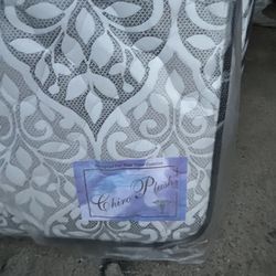 Twin Size Plush Mattress 